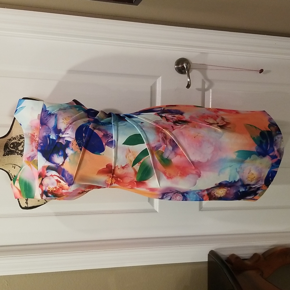 Calvin Klein bodycon floral dress size 10